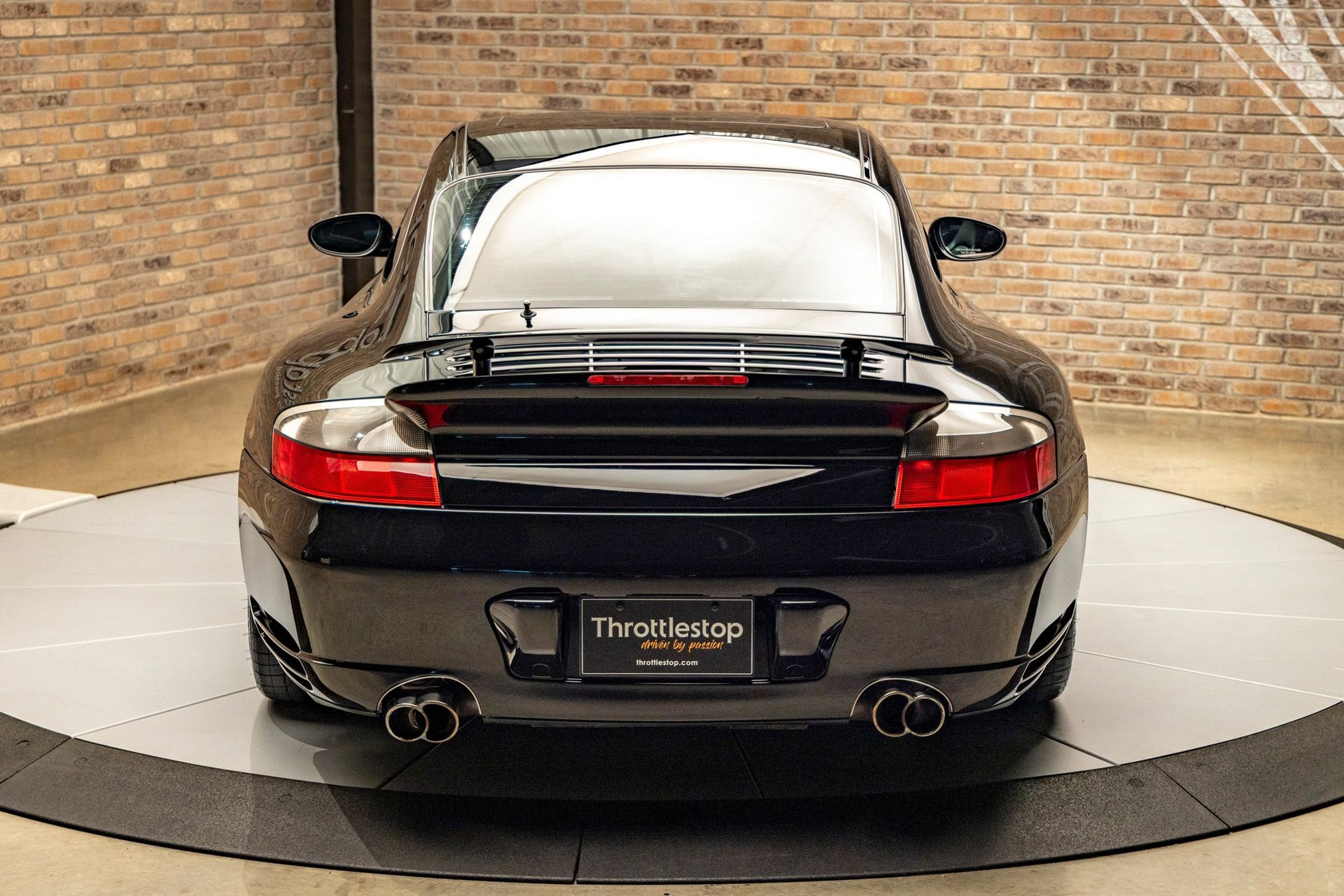 Used 2003 Porsche 911 Turbo image 10