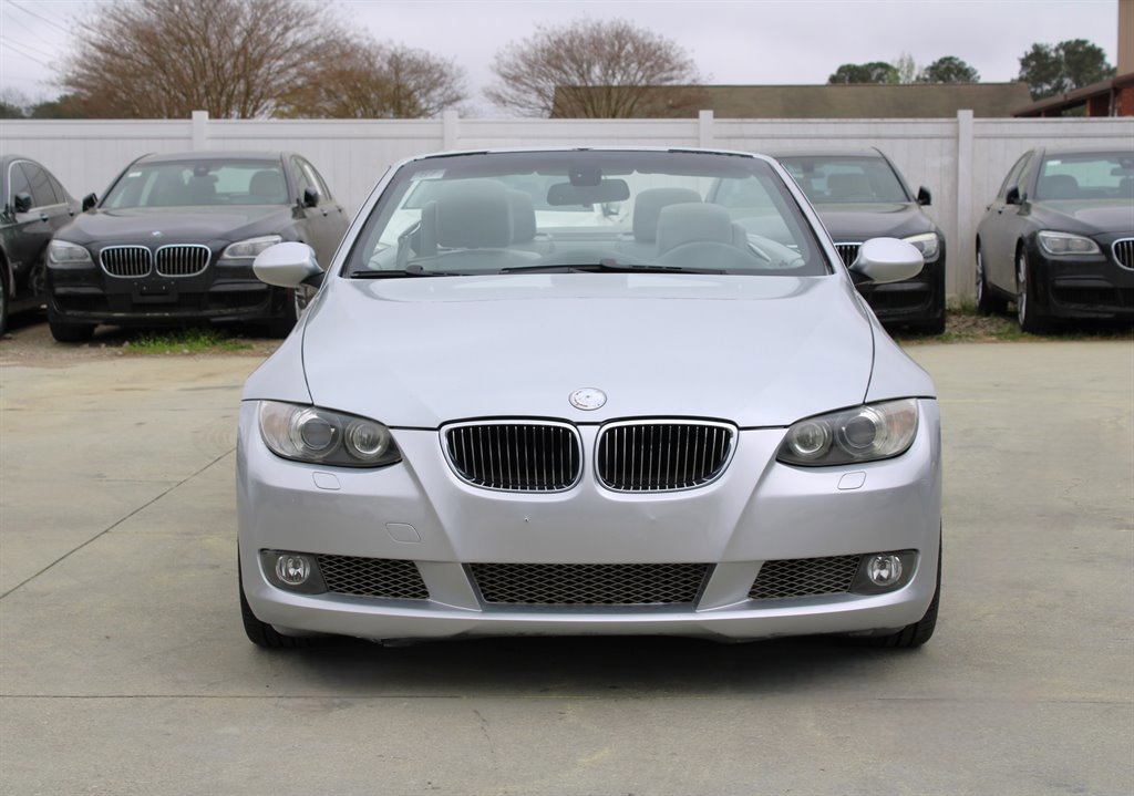 Used 2007 BMW 335i Convertible image 2