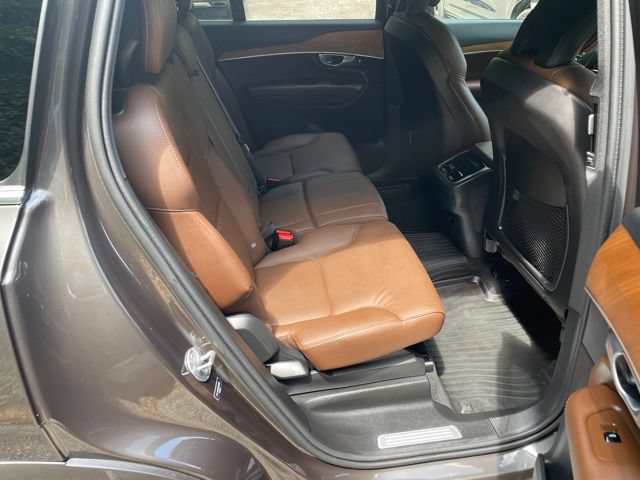 Certified 2024 Volvo XC90 B5 Plus AWD/4WD image 15