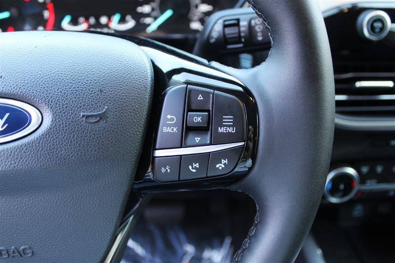 Used 2022 Ford Escape SEL FWD image 16