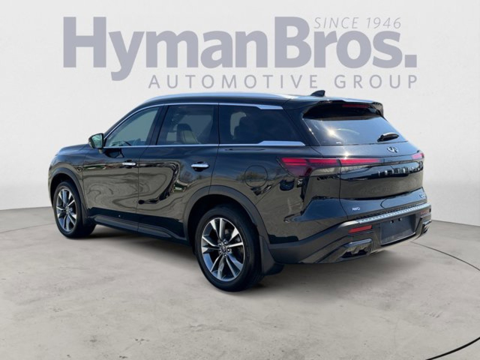 Certified 2024 INFINITI QX60 Luxe w/ Cargo Package AWD/4WD image 5