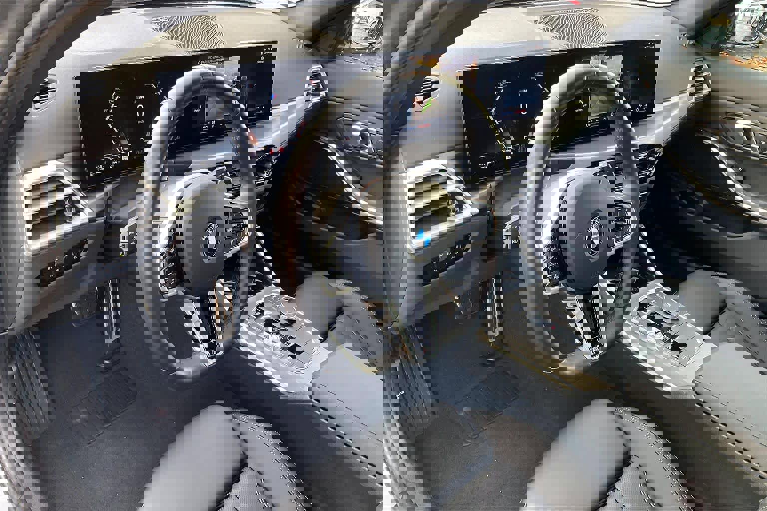 Used 2025 BMW 330i xDrive Sedan image 16