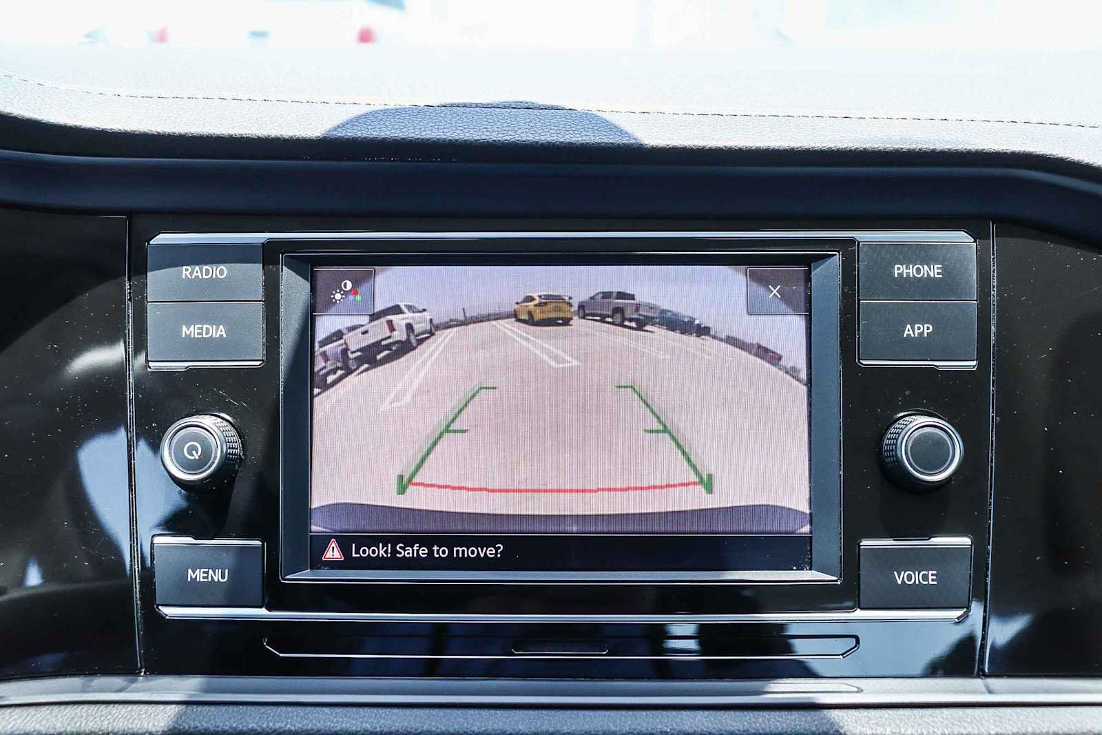 Certified 2024 Volkswagen Jetta S FWD image 25