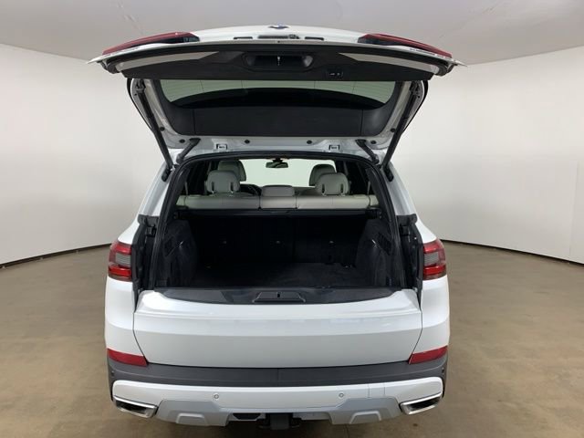 Used 2023 BMW X5 xDrive40i w/ Premium Package image 12