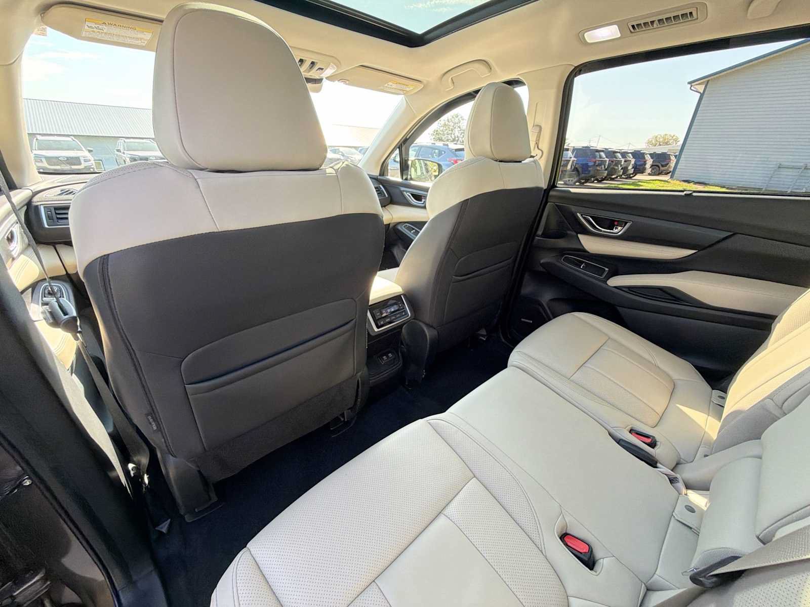 Used 2021 Subaru Ascent Limited w/ Technology Package AWD/4WD image 15