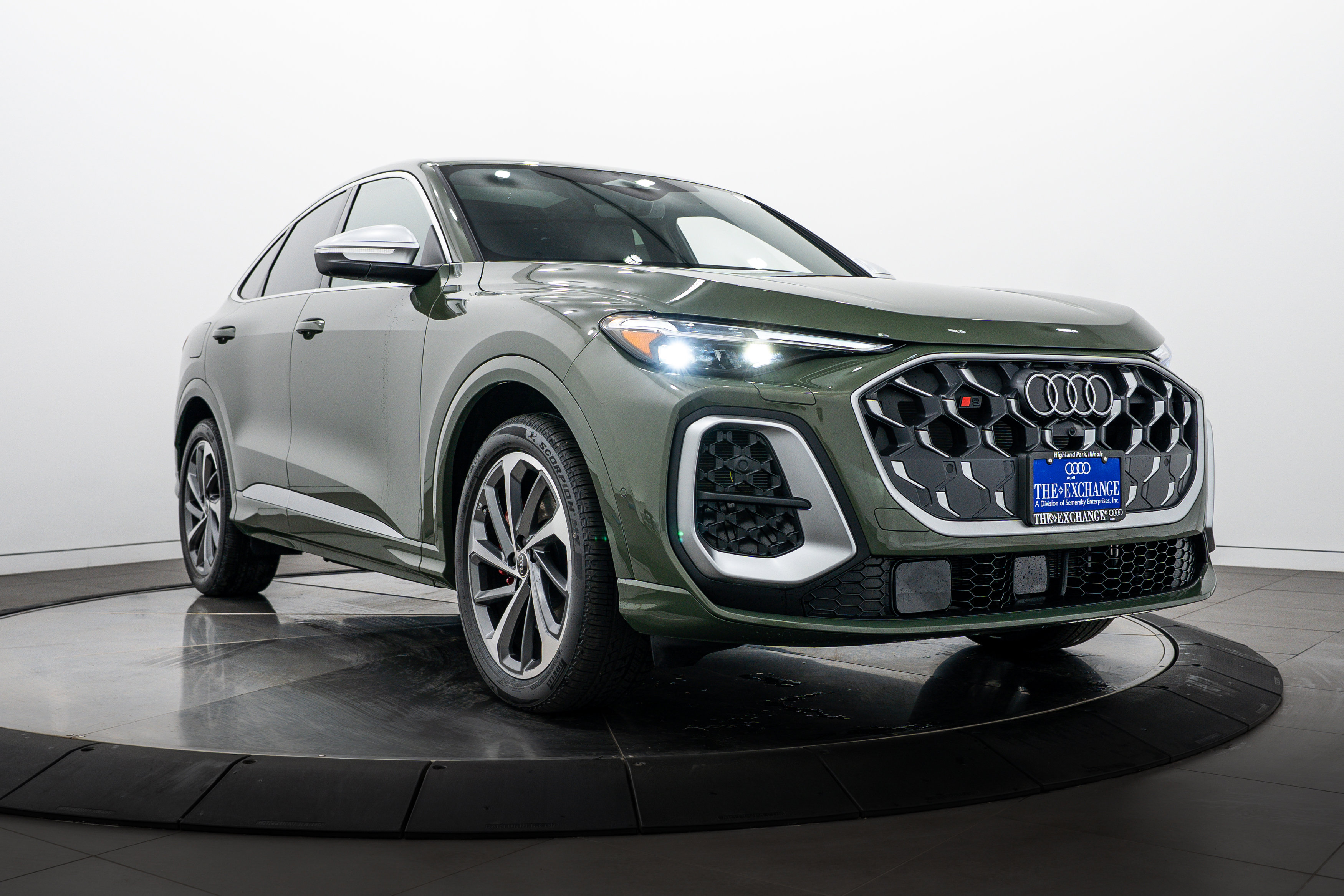 New 2025 Audi SQ5 Premium Plus