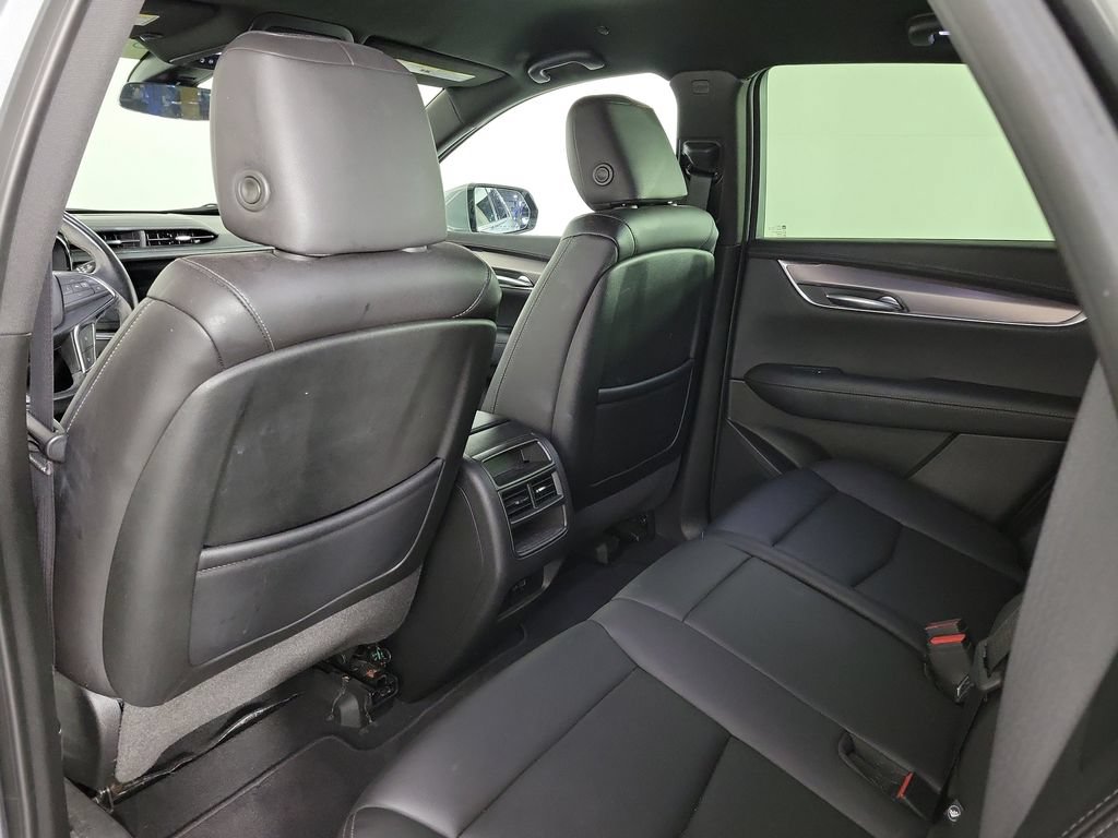 Certified 2023 Cadillac XT5 Luxury FWD image 12