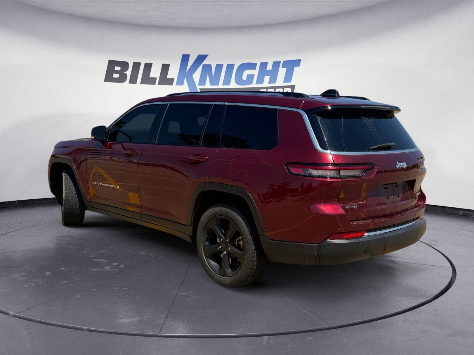 Used 2024 Jeep Grand Cherokee L Limited AWD/4WD image 3
