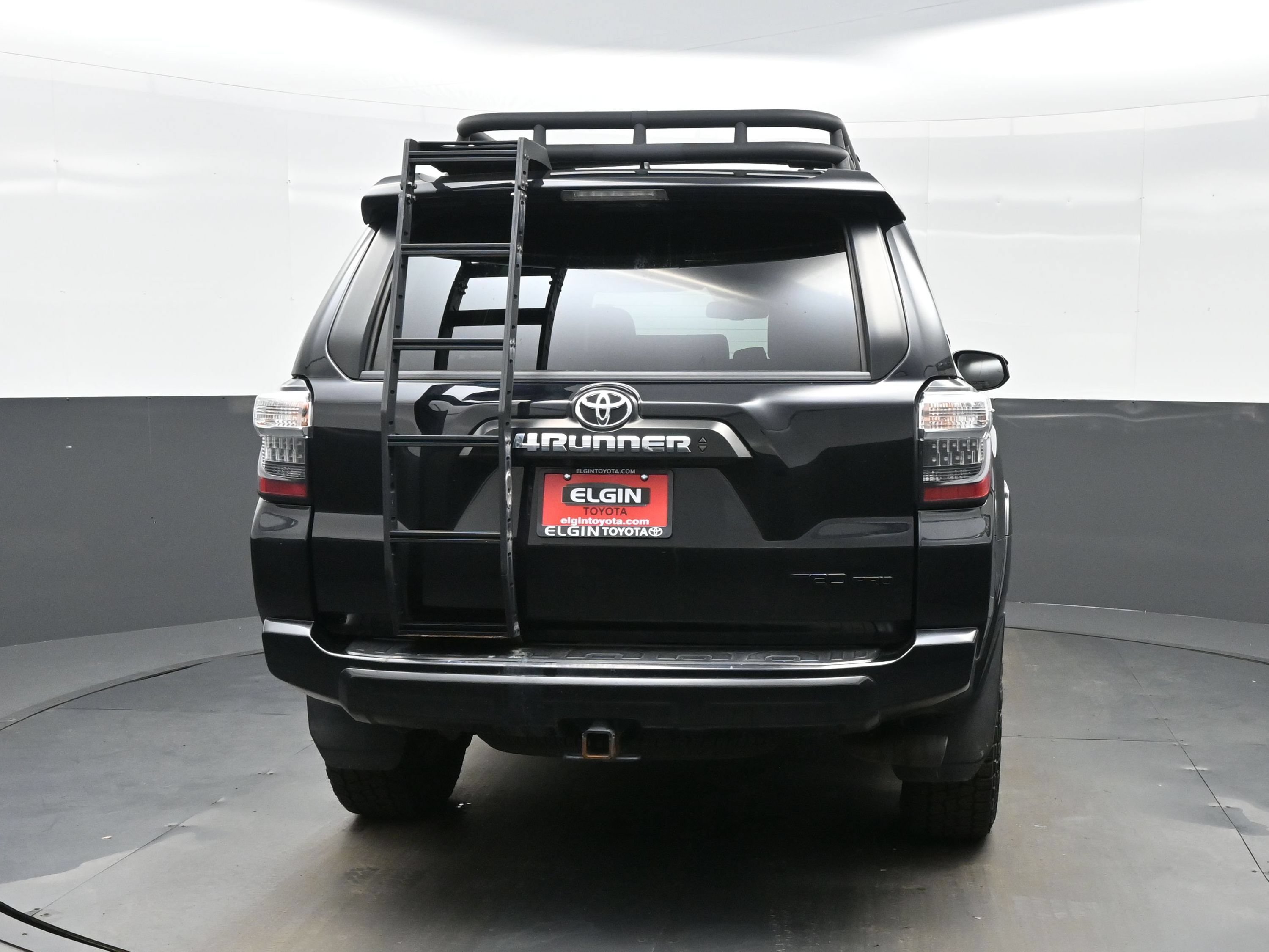 Used 2022 Toyota 4Runner TRD Pro AWD/4WD image 5