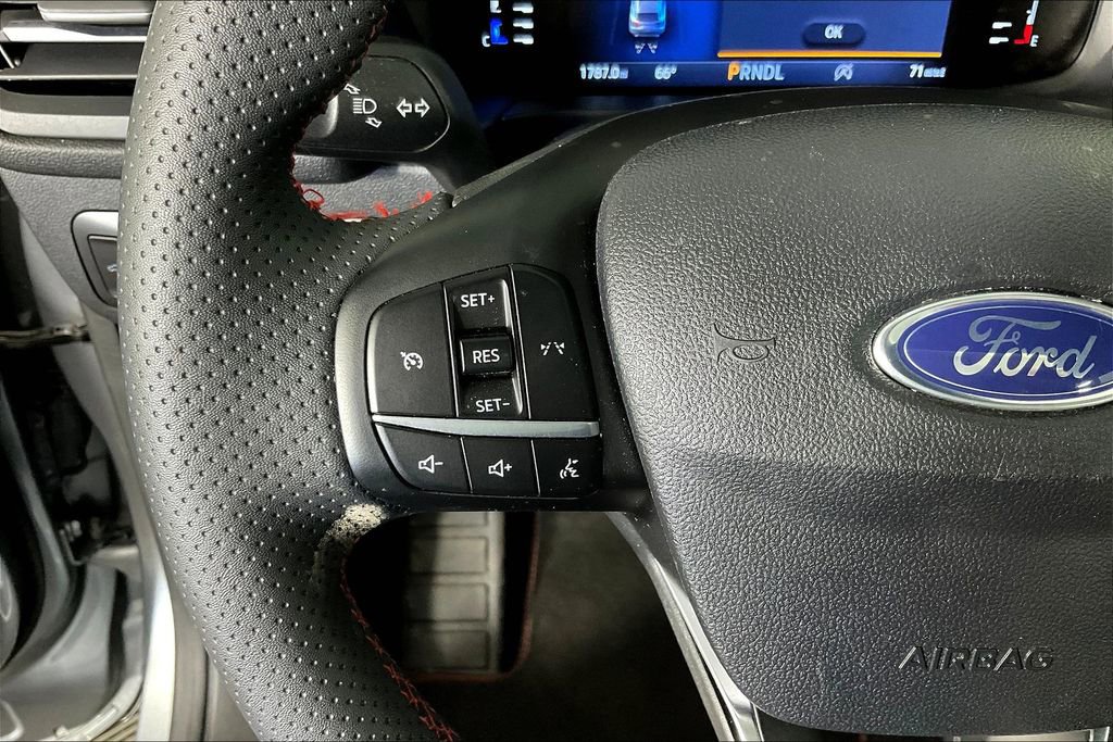 Used 2023 Ford Escape ST-Line image 26