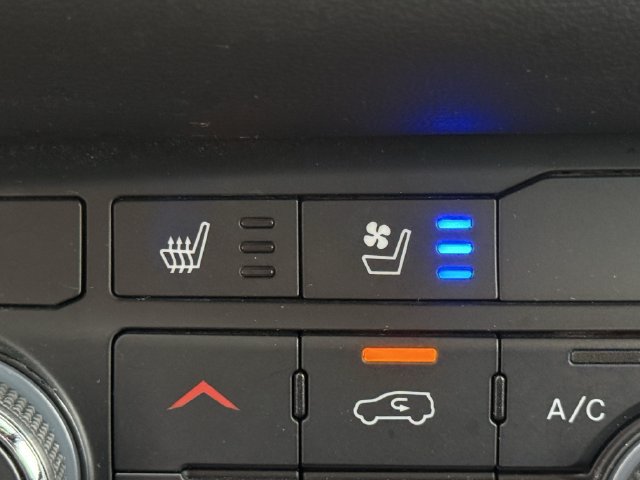Used 2024 Dodge Durango GT AWD/4WD image 23