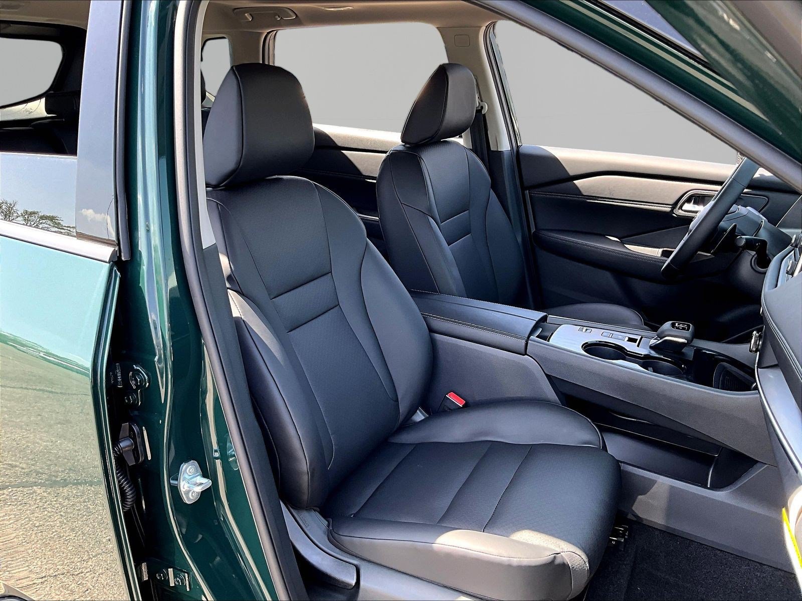 New 2026 Nissan Rogue Dark Armor AWD/4WD image 19
