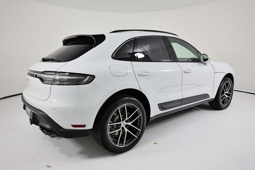 New 2026 Porsche Macan AWD/4WD image 7