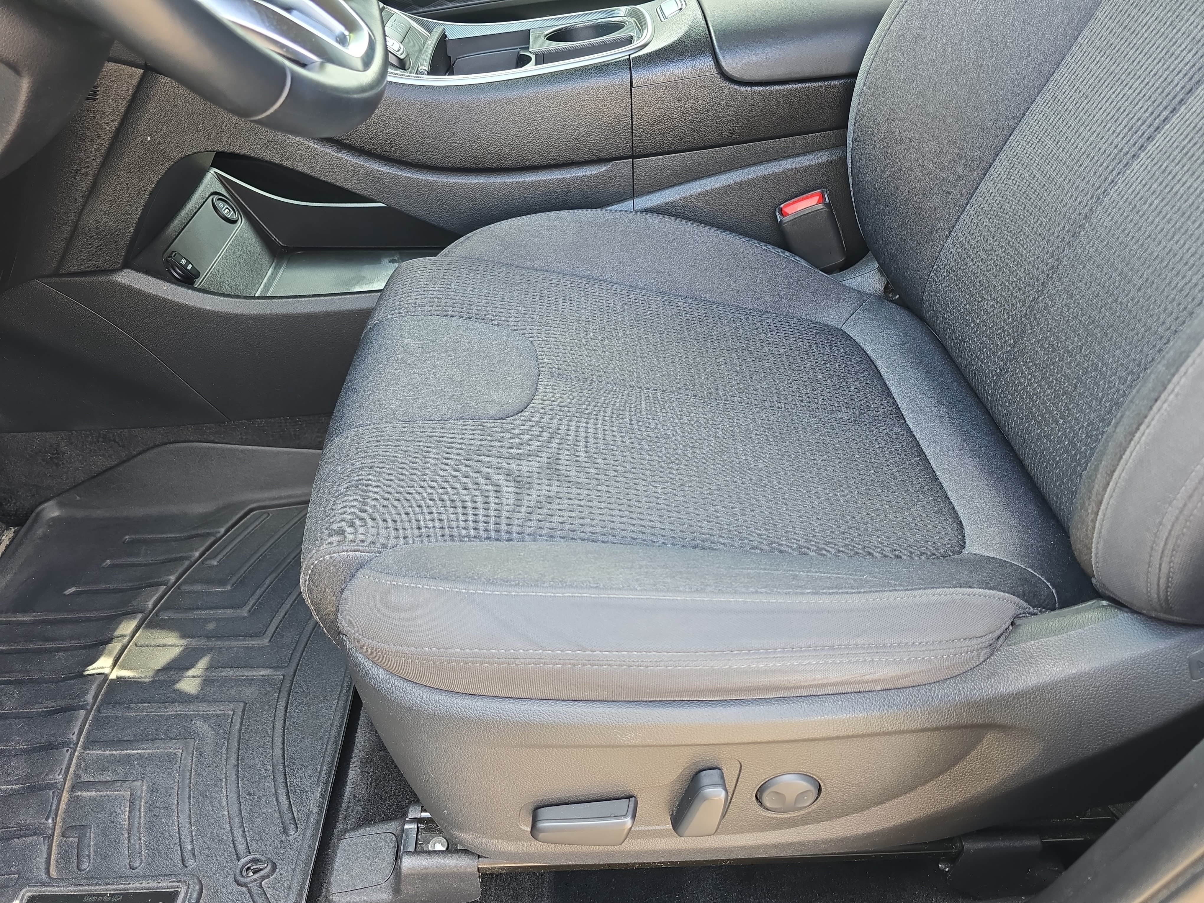 Used 2022 Hyundai Santa Fe XRT w/ Cargo Package FWD image 28