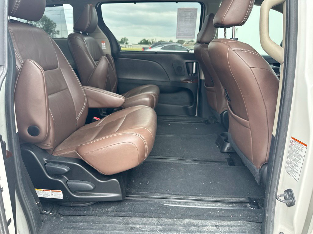 Used 2015 Toyota Sienna Limited Premium AWD/4WD image 23