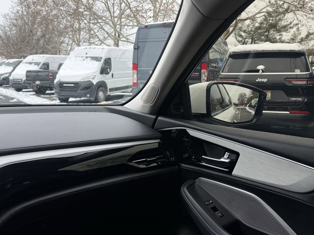 Used 2023 Acura MDX FWD w/ Technology Package image 33