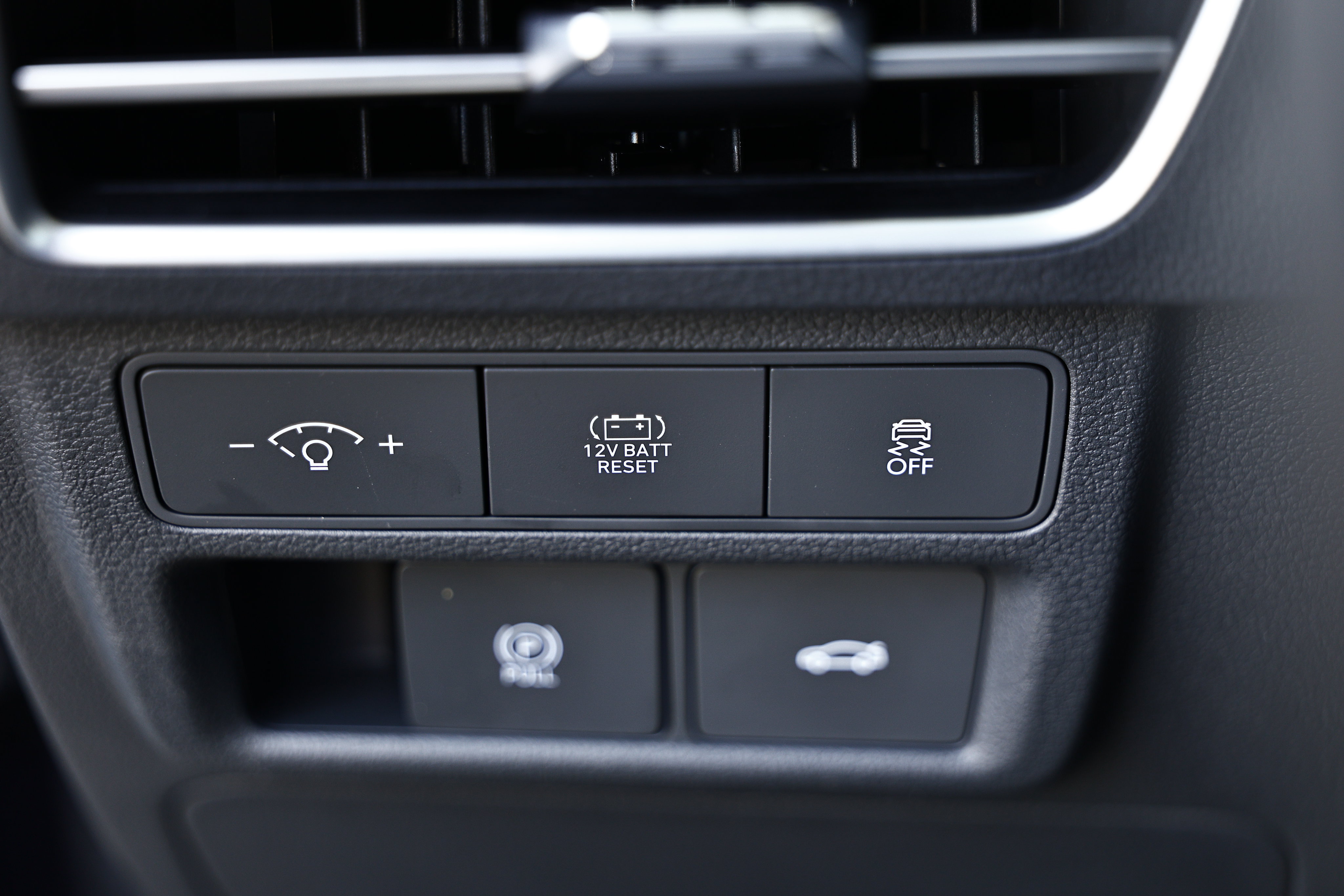 Certified 2025 Hyundai Sonata SEL FWD image 17