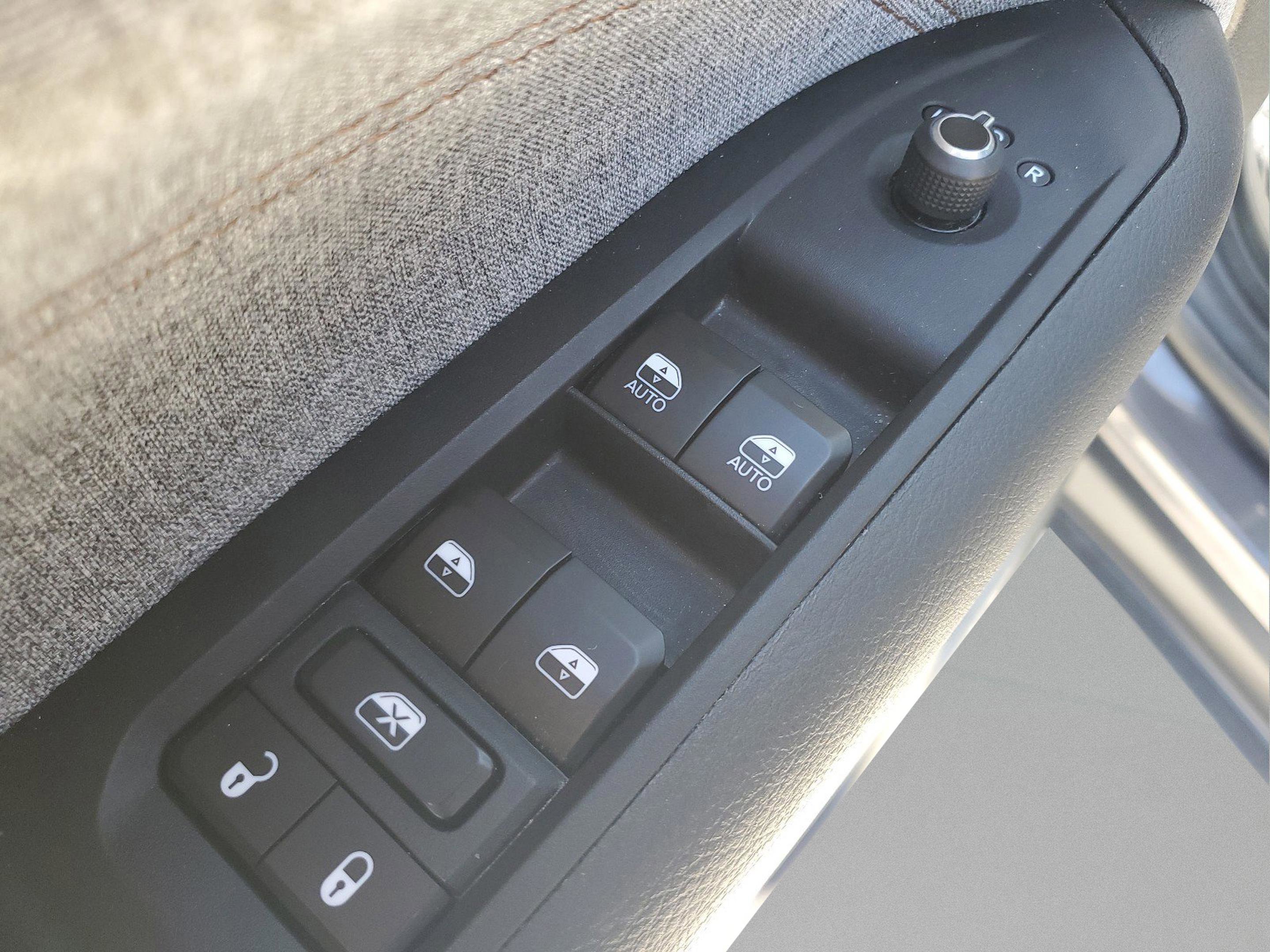 Certified 2024 Jeep Compass Latitude image 20