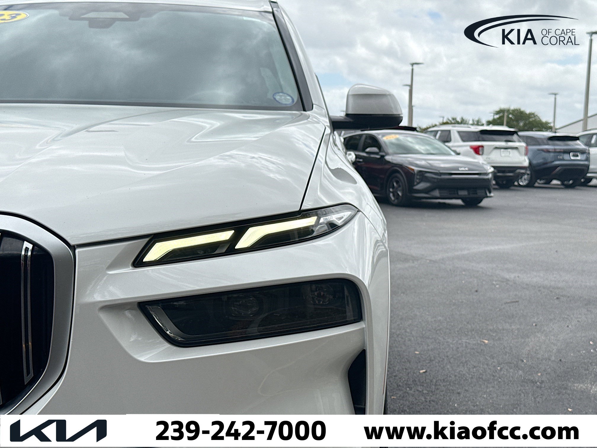 Used 2023 BMW X7 xDrive40i w/ Executive Package image 9