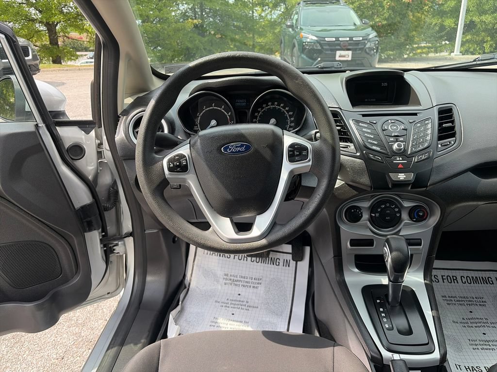 Used 2018 Ford Fiesta SE FWD image 14