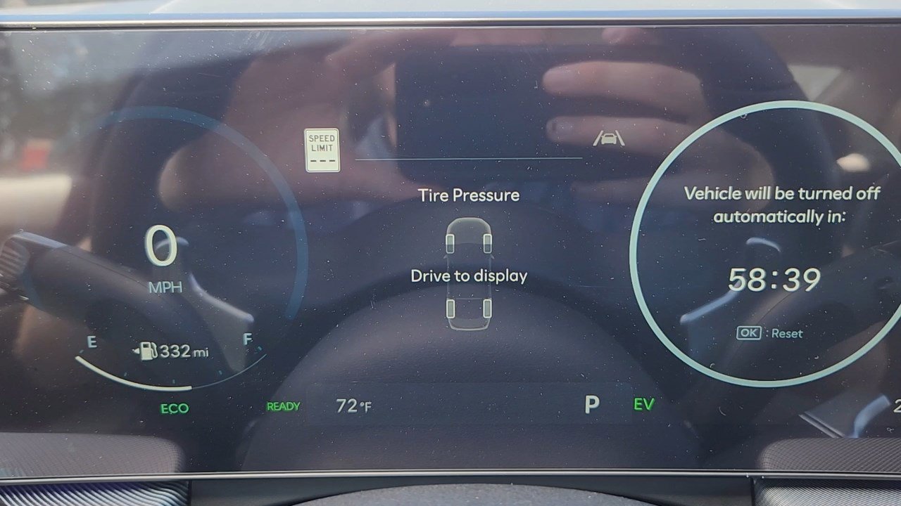 New 2025 Hyundai Sonata Limited image 11