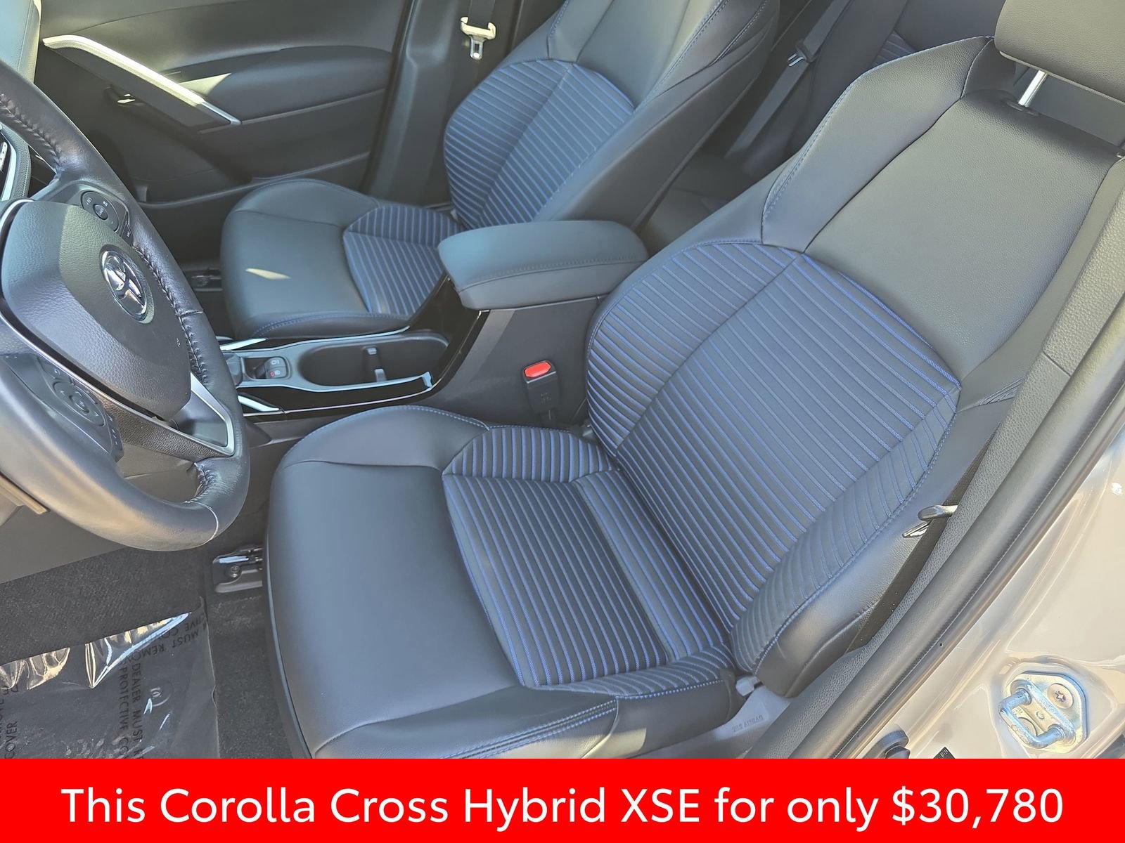 Used 2024 Toyota Corolla Cross XSE w/ Convenience Package image 23
