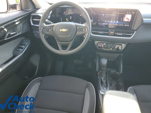 Used 2025 Chevrolet TrailBlazer LT w/ Driver Confidence Package FWD image 15