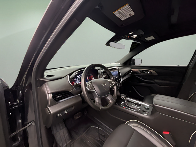 Used 2023 Chevrolet Traverse Premier w/ Redline Edition AWD/4WD image 14