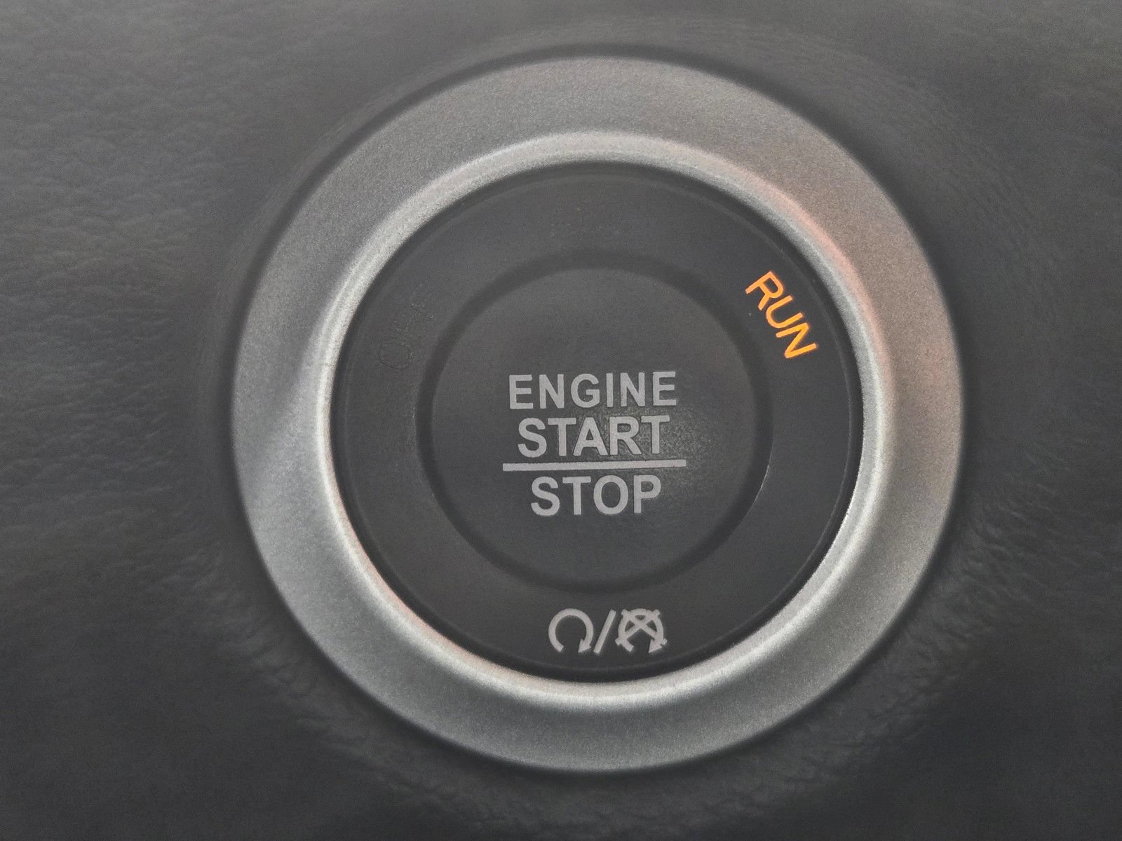 Used 2025 Chrysler Pacifica Select FWD image 24