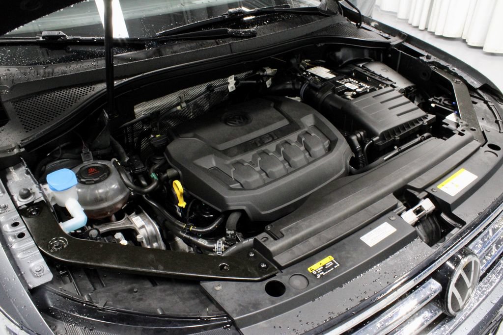Used 2024 Volkswagen Tiguan SE FWD image 16