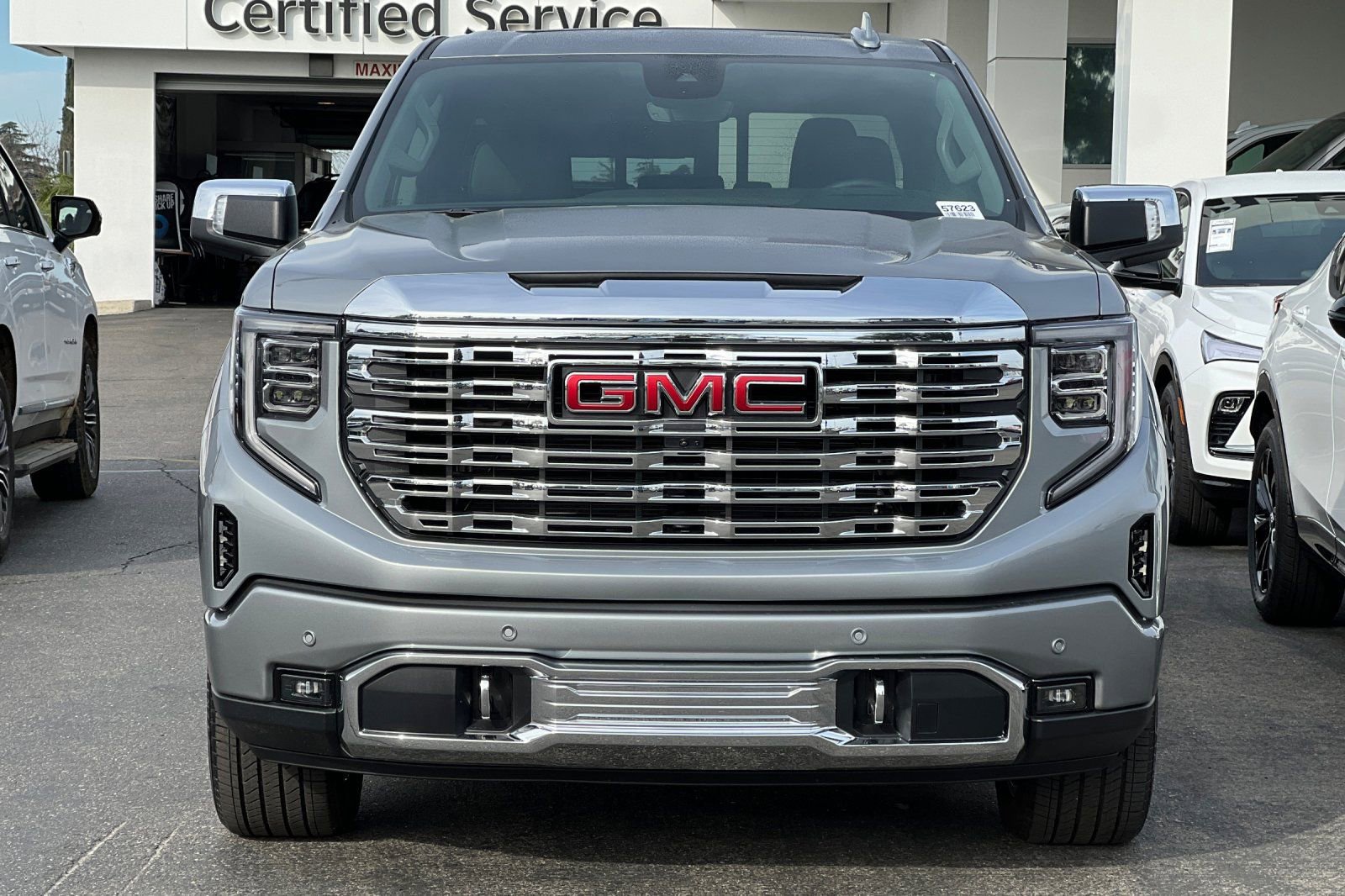 New 2026 GMC Sierra 1500 Denali w/ Denali Reserve Package AWD/4WD image 3