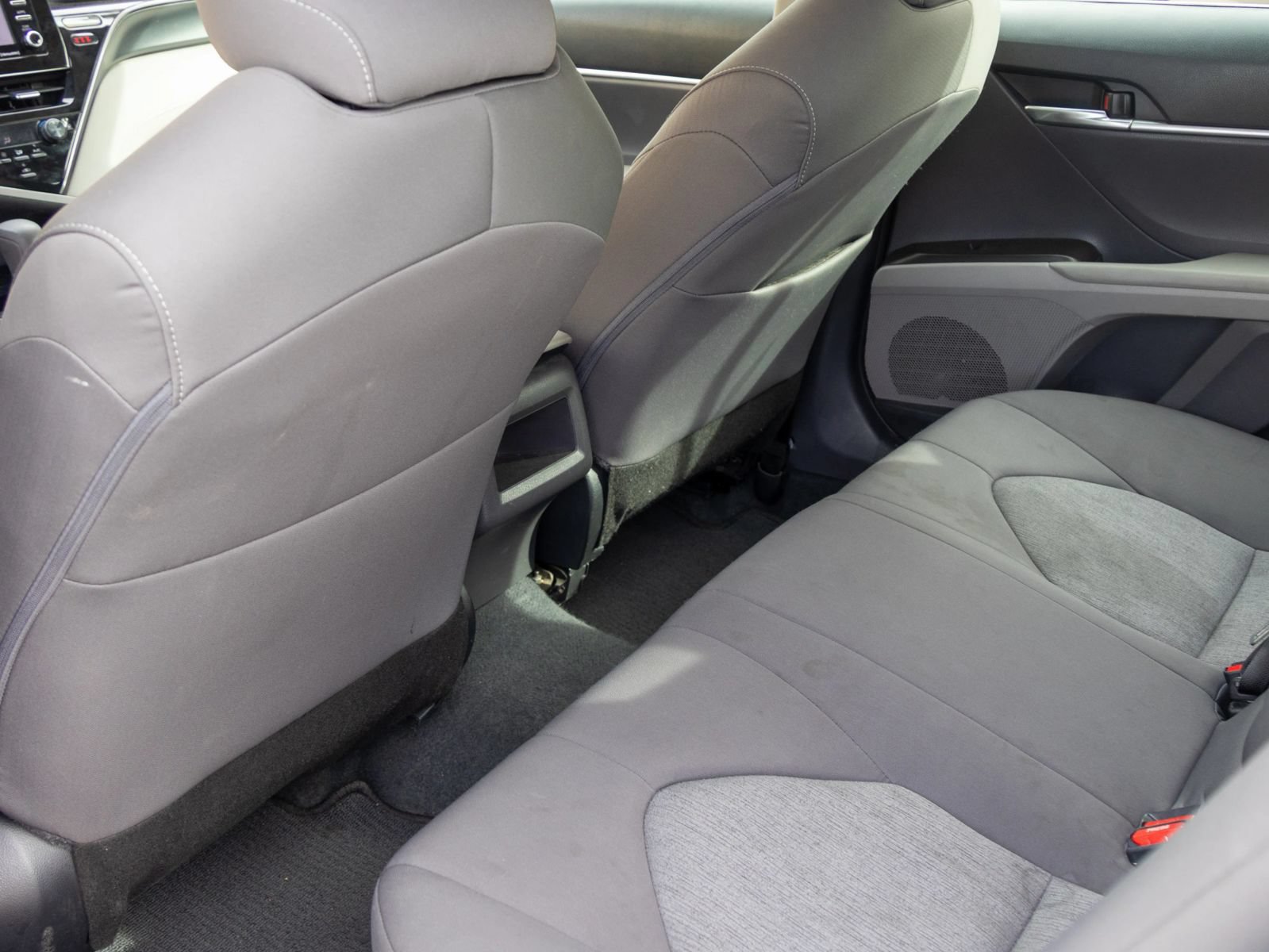 Used 2024 Toyota Camry LE w/ Convenience Package FWD image 10