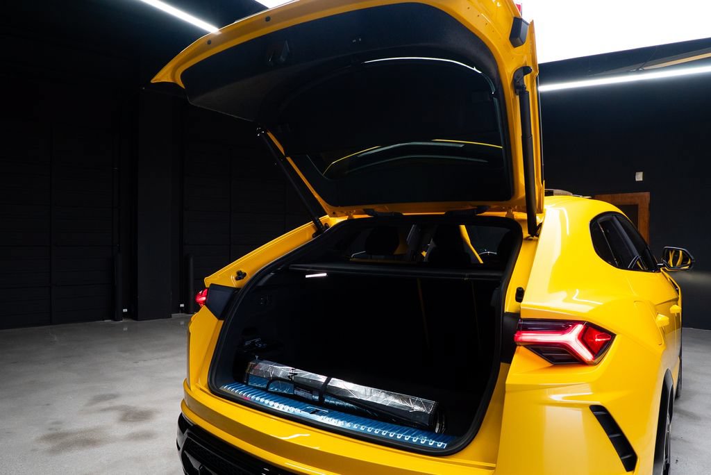 Used 2022 Lamborghini Urus AWD/4WD image 64