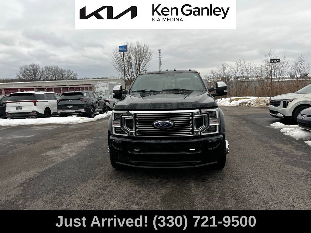 Used 2022 Ford F450 Platinum w/ FX4 Off-Road Package image 2