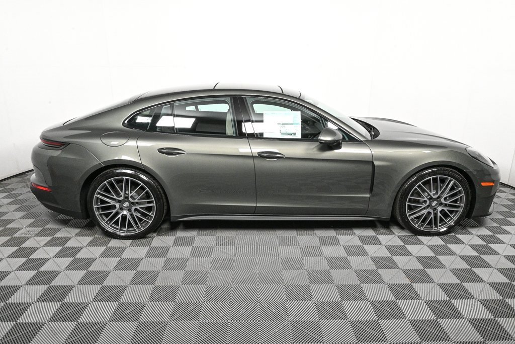New 2026 Porsche Panamera 4 image 26