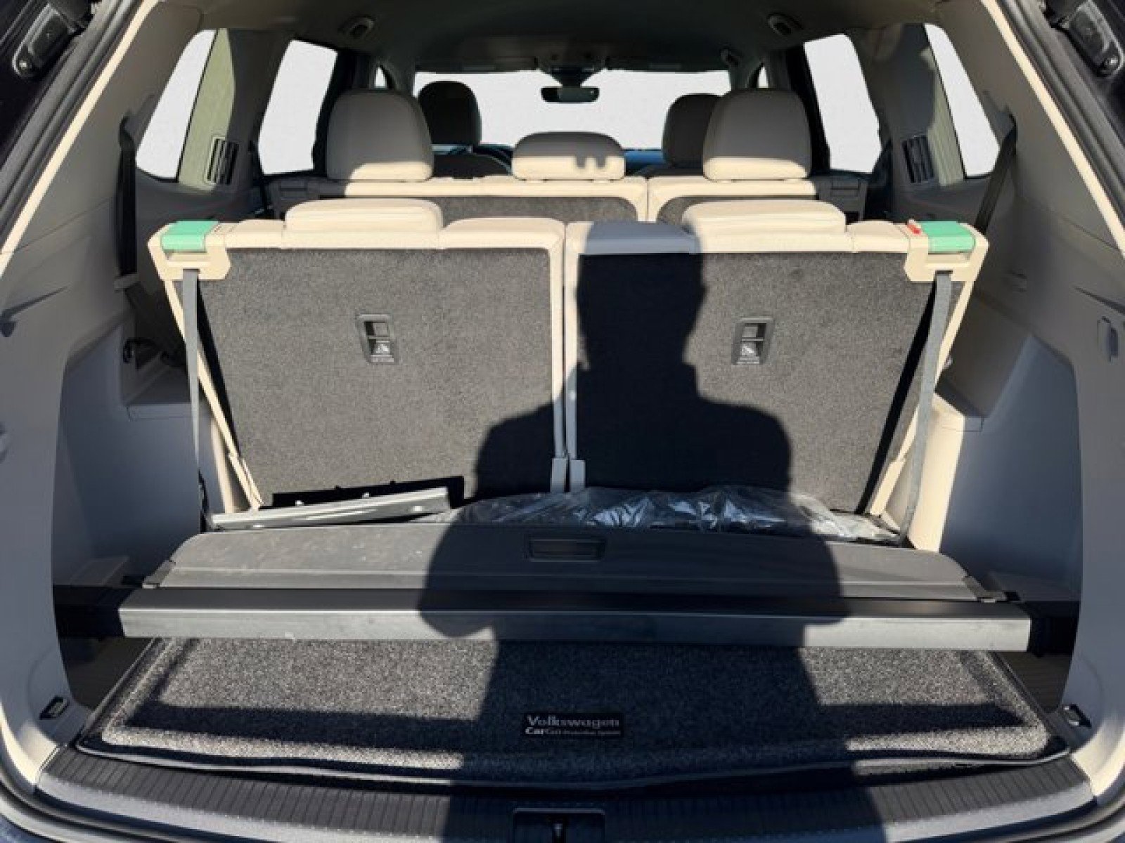 Used 2024 Volkswagen Atlas SE image 18