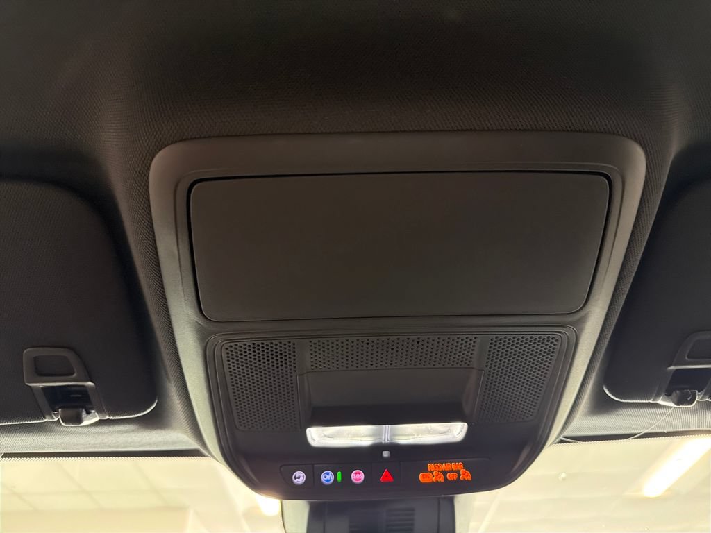New 2027 GMC Terrain Elevation w/ LPO, Floor Liner Package FWD image 16