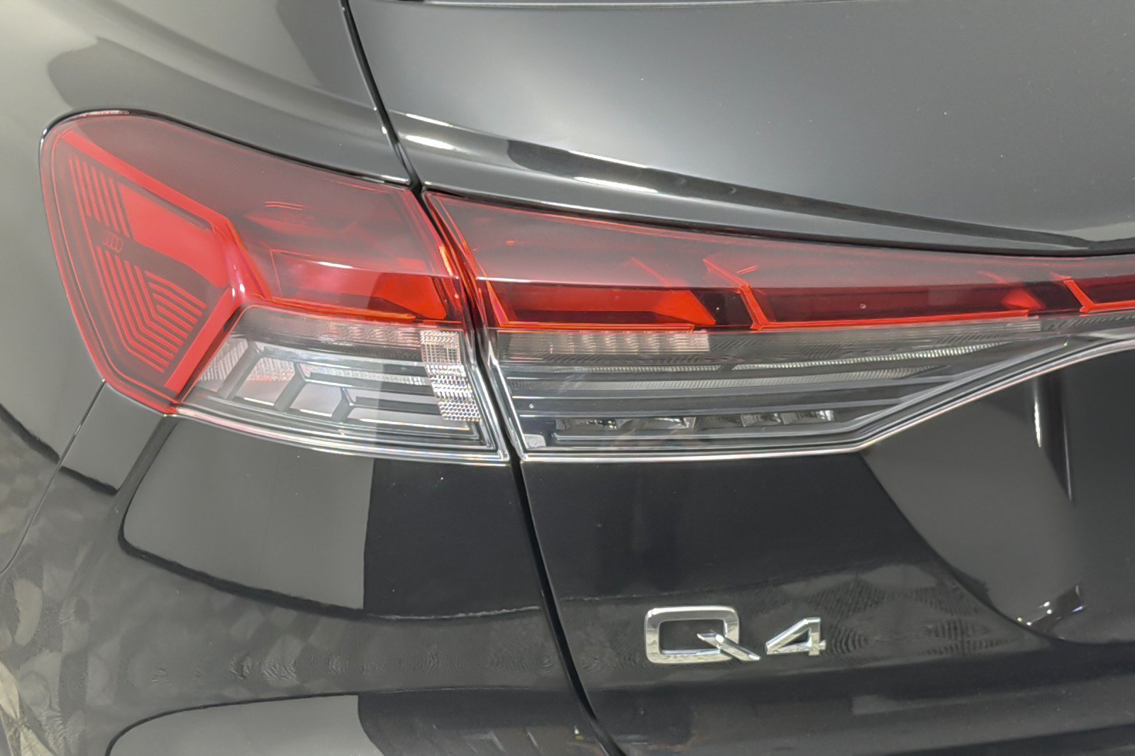 Certified 2023 Audi Q4 e-tron Premium w/ Premium Plus RWD image 27