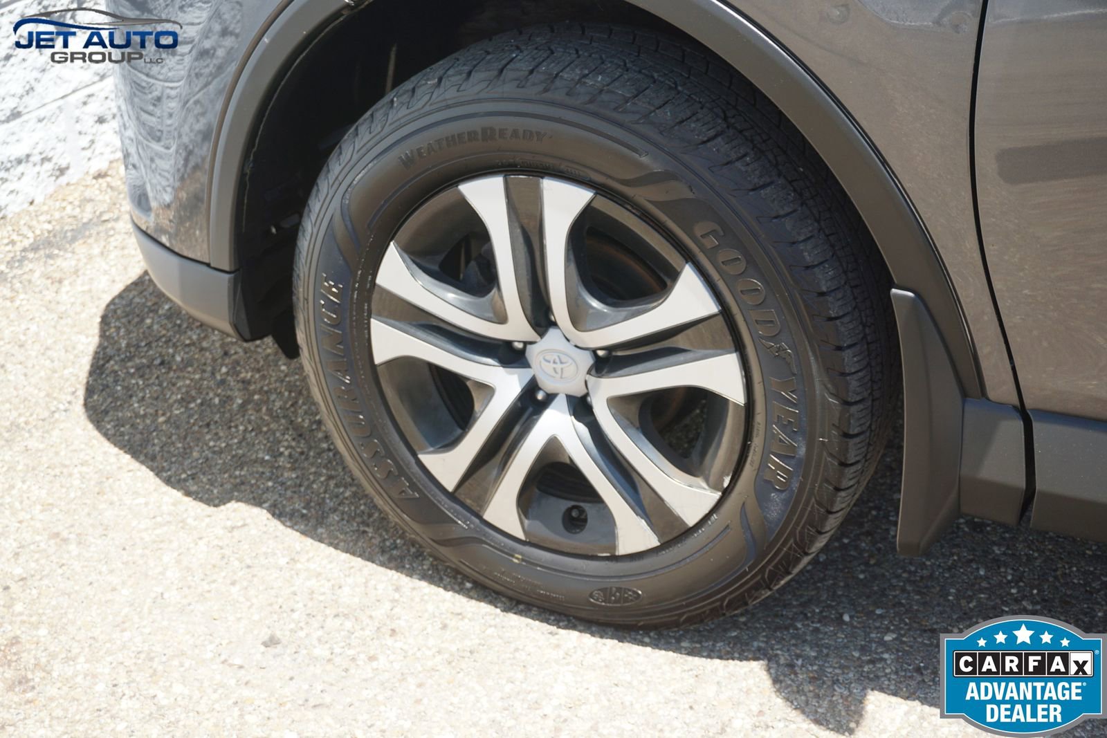 Used 2016 Toyota RAV4 LE AWD/4WD image 14