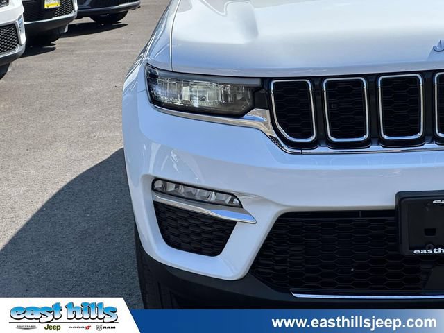 Used 2023 Jeep Grand Cherokee 4WD 4xe image 9