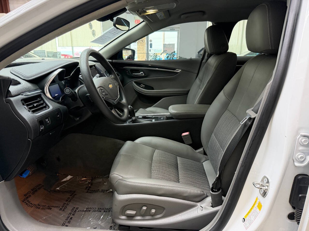 Used 2018 Chevrolet Impala LS FWD image 11