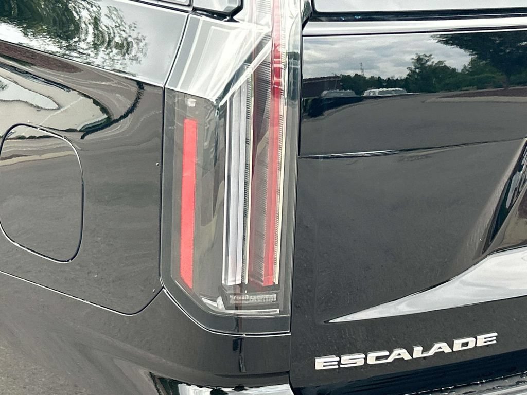New 2026 Cadillac Escalade Sport w/ Touring Package AWD/4WD image 10