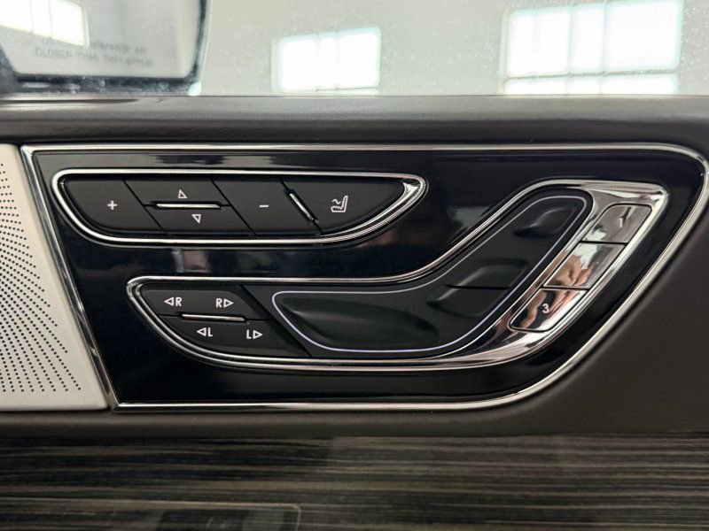 Used 2020 Lincoln Navigator L Black Label AWD/4WD image 39