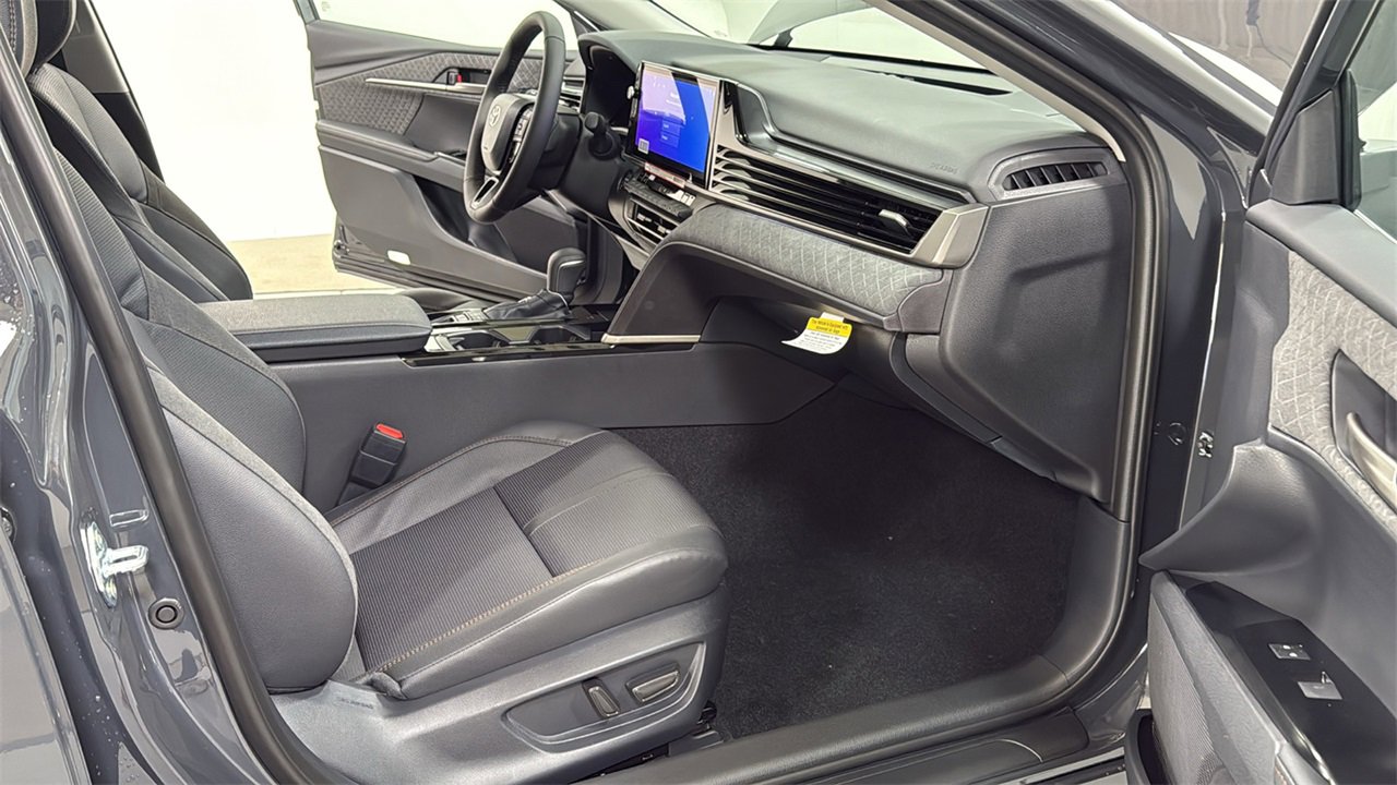 New 2026 Toyota Camry XLE image 18