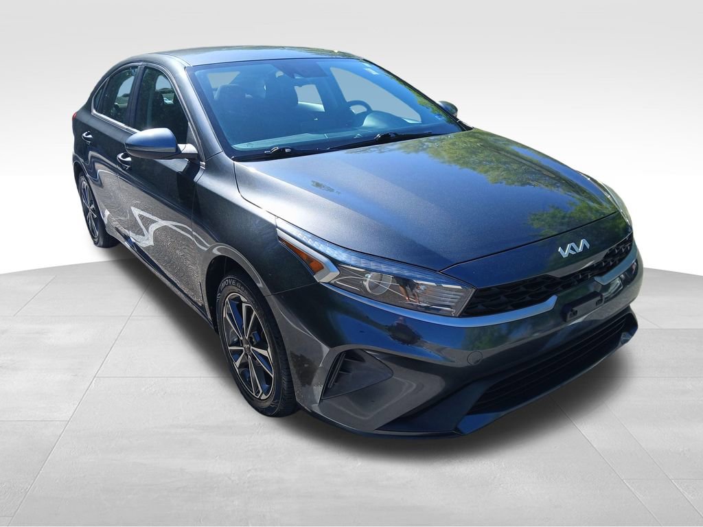 Used 2022 Kia Forte LXS FWD image 16