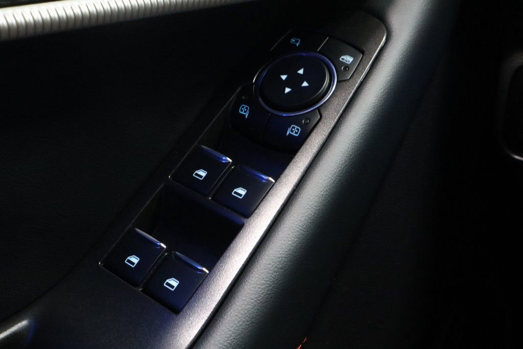 Certified 2025 Ford Explorer ST-Line w/ Premium Package image 26