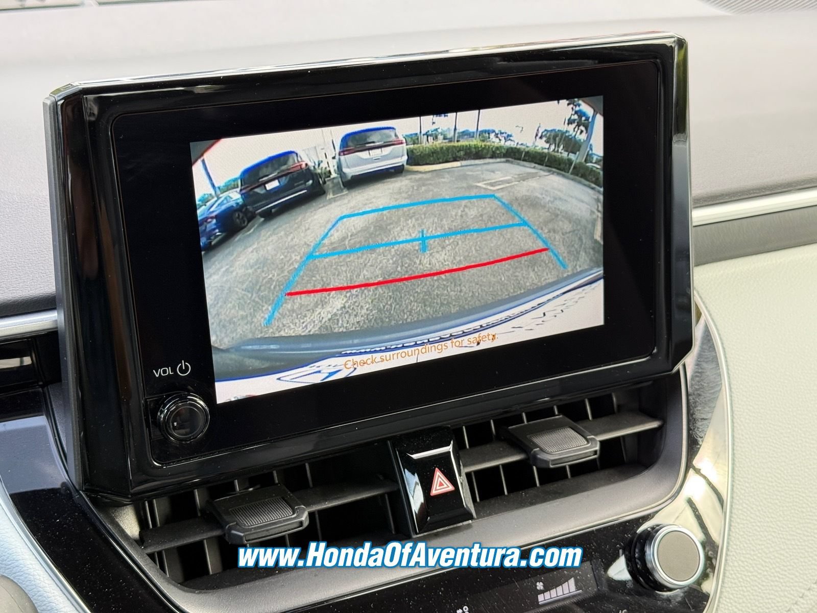 Used 2025 Toyota Corolla SE FWD image 25
