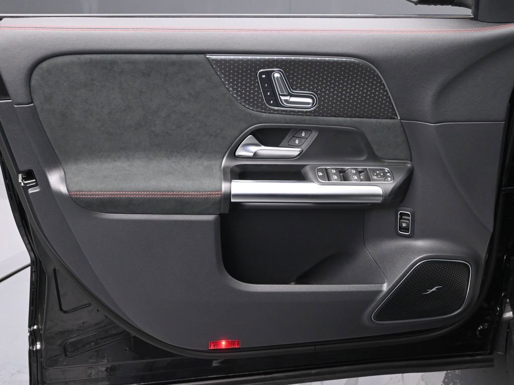 New 2025 Mercedes-Benz GLA 250 4MATIC image 24