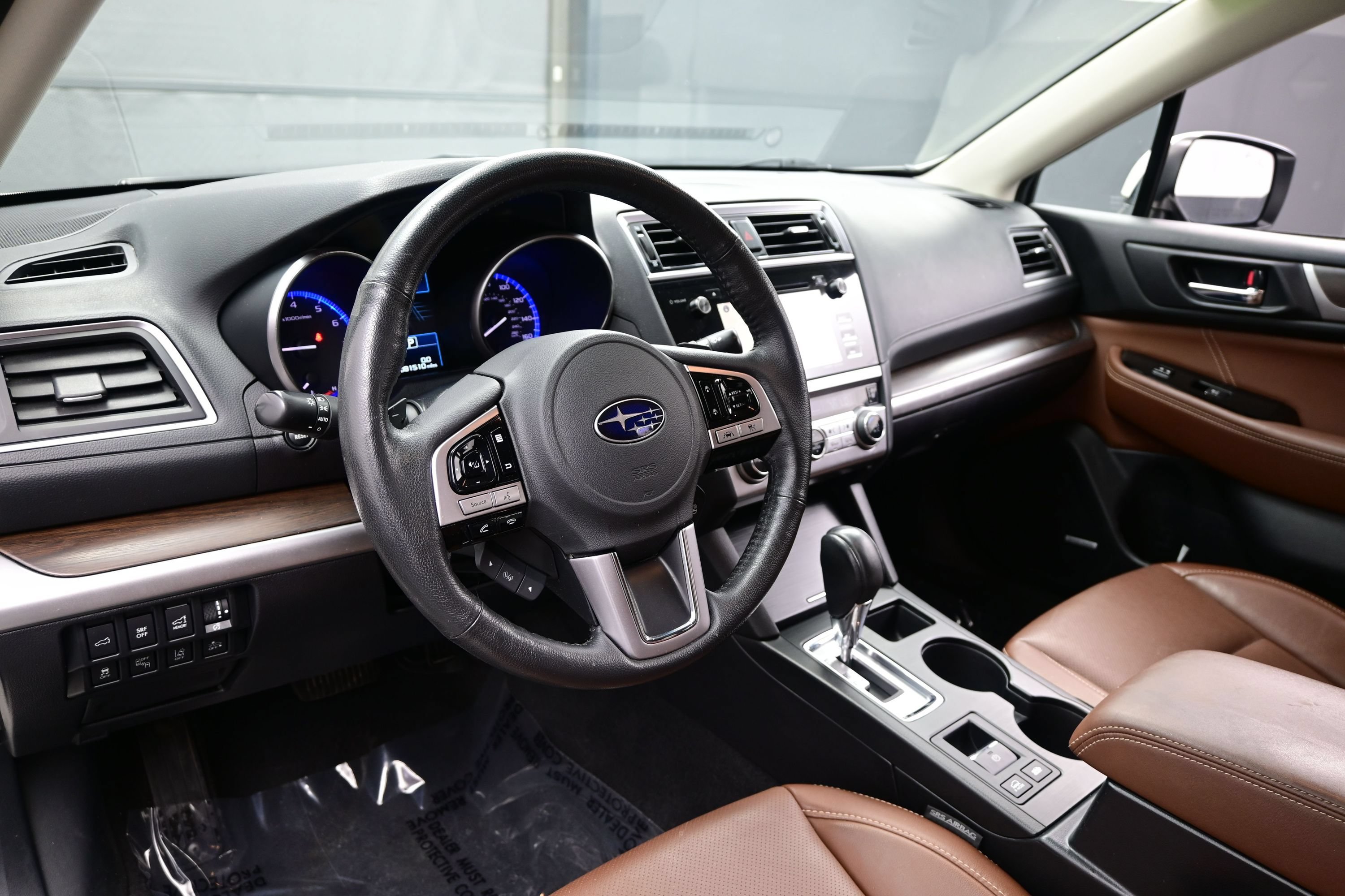 Used 2017 Subaru Outback 3.6R Touring AWD/4WD image 12
