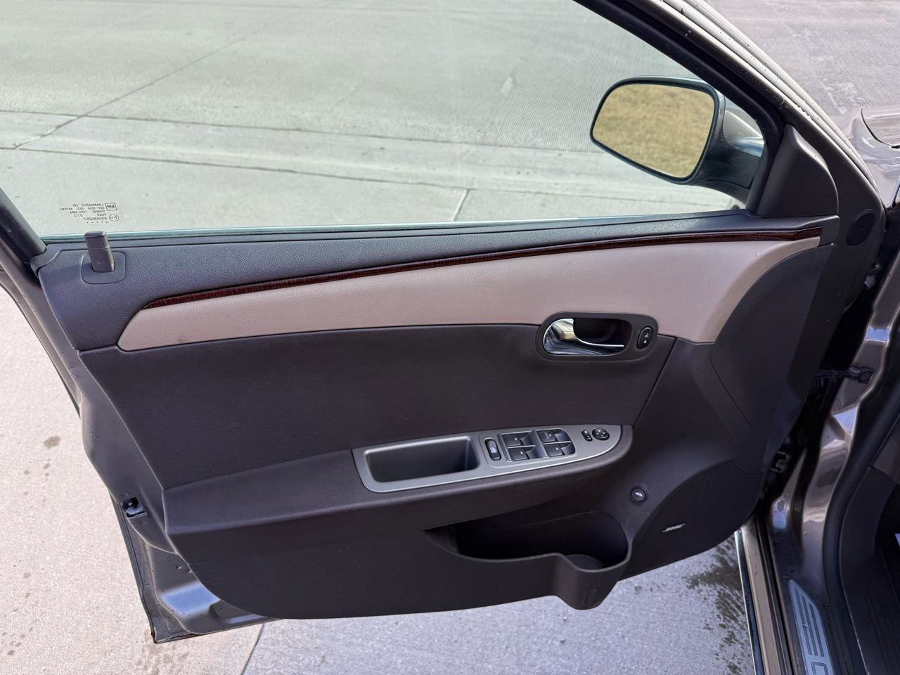 Used 2011 Chevrolet Malibu LTZ w/ HFV6 Engine Package image 10